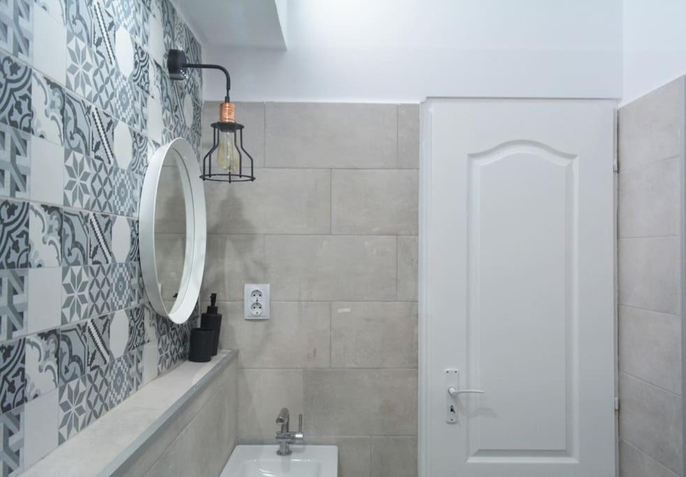 2 Bdr / Cozy Ap Near Old Town Daire Bükreş Dış mekan fotoğraf